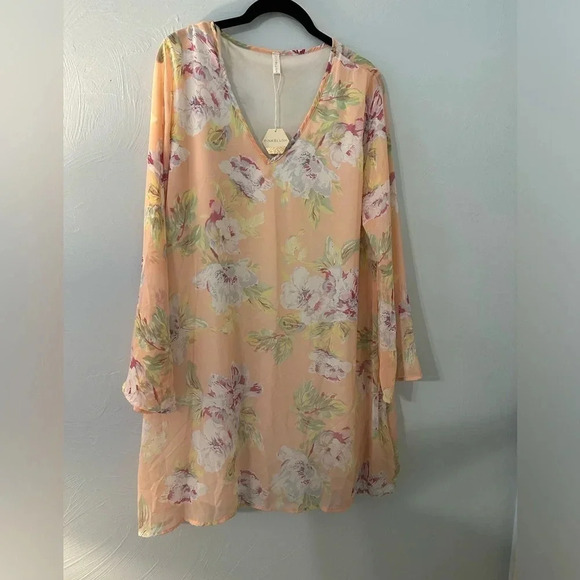Pink Blush Floral Dress Size Medium Knee Length Flowy Lines Pastel Beachy - Picture 1 of 7